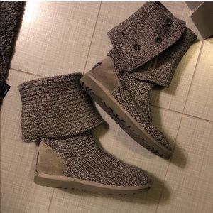 GRAY KNIT UGG BOOTS